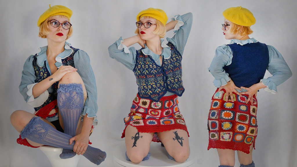 Felicity Clothed 02 A